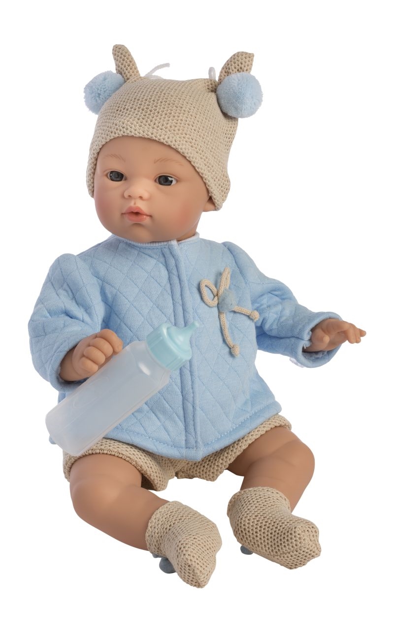 Asi - Koke babydreng i lyseblå termojakke, strikhue, bukser og med sutteflaske - 36 cm - Nordisk Design