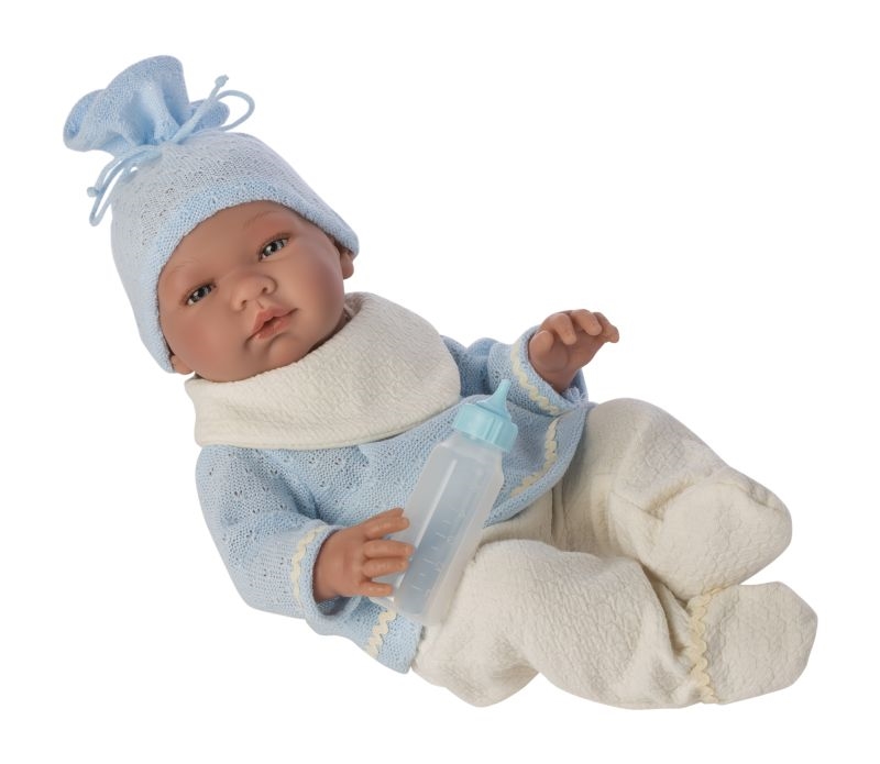 ASI Pablo - Babydreng med strikbluse, bukser med fod, hagsmæk samt sutteflaske - 45 cm
